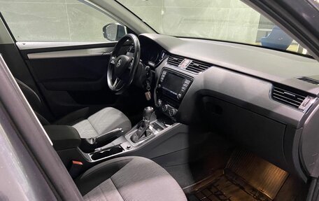 Skoda Octavia, 2017 год, 1 630 000 рублей, 7 фотография