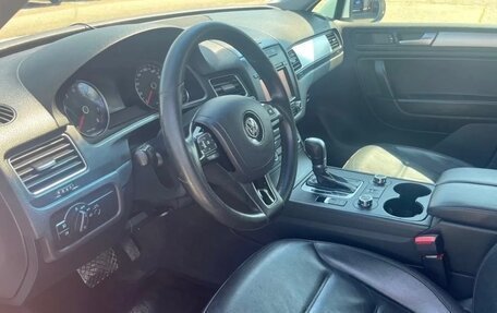 Volkswagen Touareg III, 2013 год, 2 200 000 рублей, 2 фотография