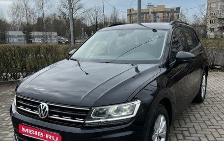 Volkswagen Tiguan II, 2020 год, 1 100 000 рублей, 2 фотография