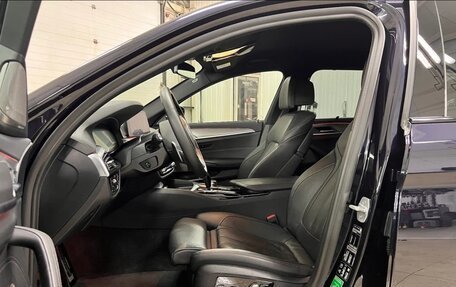 BMW 5 серия, 2018 год, 4 499 000 рублей, 18 фотография