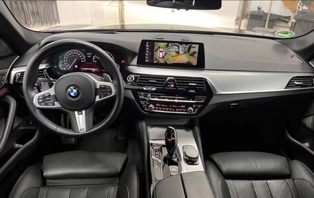 BMW 5 серия, 2018 год, 4 499 000 рублей, 19 фотография