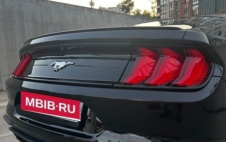 Ford Mustang VI рестайлинг, 2019 год, 3 700 000 рублей, 5 фотография