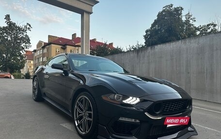 Ford Mustang VI рестайлинг, 2019 год, 3 700 000 рублей, 2 фотография
