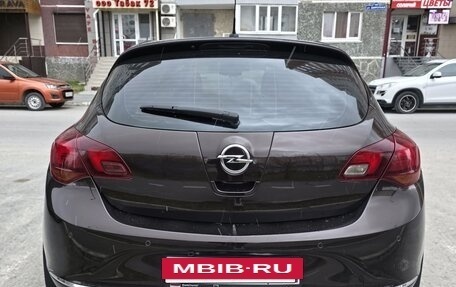 Opel Astra J, 2013 год, 900 000 рублей, 15 фотография