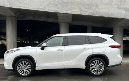 Toyota Highlander, 2026 год, 5 150 000 рублей, 8 фотография