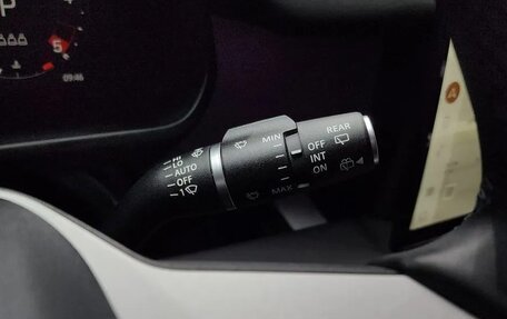 Land Rover Defender II, 2025 год, 11 413 000 рублей, 17 фотография