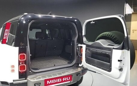 Land Rover Defender II, 2025 год, 11 413 000 рублей, 6 фотография