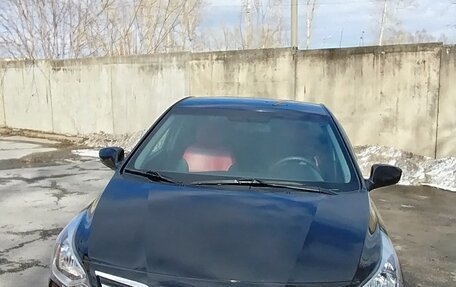 Hyundai Solaris II рестайлинг, 2015 год, 1 350 000 рублей, 1 фотография