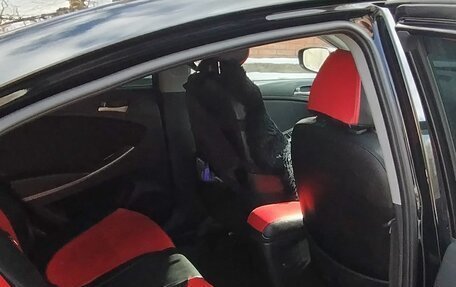 Hyundai Solaris II рестайлинг, 2015 год, 1 350 000 рублей, 10 фотография