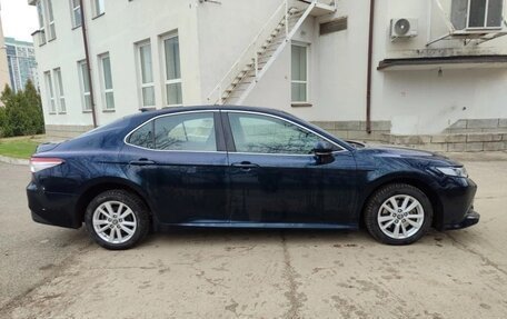 Toyota Camry, 2020 год, 2 200 000 рублей, 5 фотография