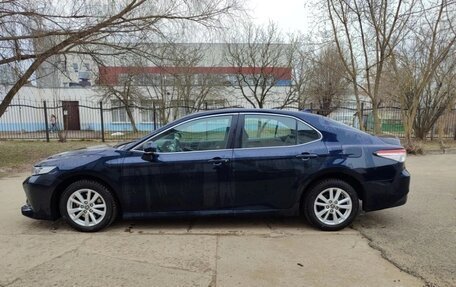 Toyota Camry, 2020 год, 2 200 000 рублей, 6 фотография