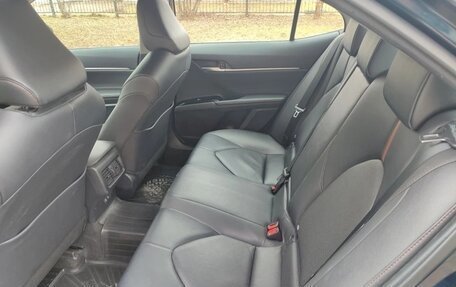 Toyota Camry, 2020 год, 2 200 000 рублей, 11 фотография