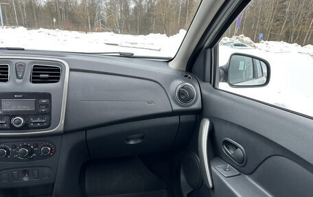 Renault Logan II, 2019 год, 720 000 рублей, 10 фотография