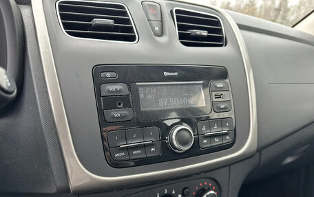 Renault Logan II, 2019 год, 720 000 рублей, 24 фотография