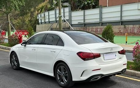 Mercedes-Benz A-Класс, 2022 год, 1 850 000 рублей, 7 фотография