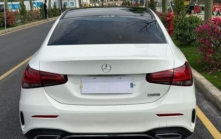 Mercedes-Benz A-Класс, 2022 год, 1 850 000 рублей, 9 фотография