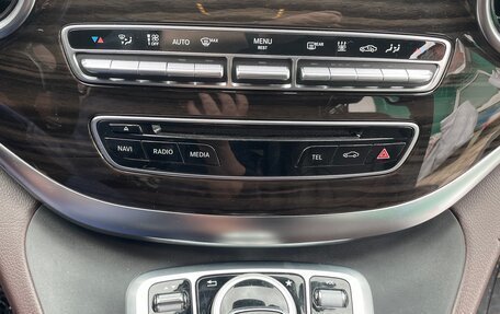 Mercedes-Benz V-Класс, 2016 год, 5 500 000 рублей, 15 фотография