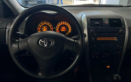 Toyota Corolla, 2007 год, 850 000 рублей, 11 фотография