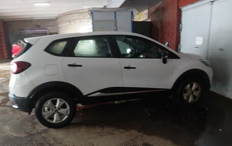 Renault Kaptur I рестайлинг, 2017 год, 1 005 000 рублей, 12 фотография