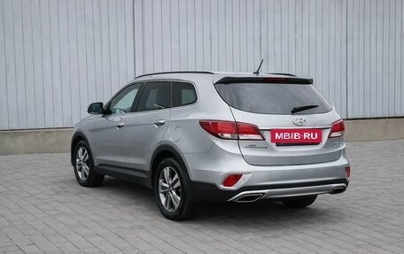 Hyundai Santa Fe III рестайлинг, 2016 год, 2 595 000 рублей, 5 фотография