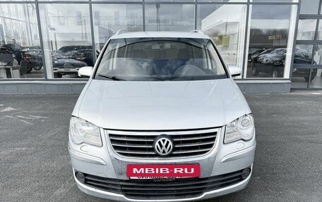 Volkswagen Touran III, 2007 год, 600 000 рублей, 3 фотография
