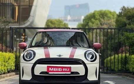 MINI Hatch, 2022 год, 1 900 000 рублей, 2 фотография