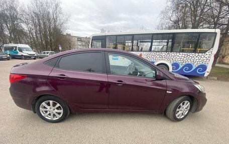 Hyundai Solaris II рестайлинг, 2013 год, 850 000 рублей, 2 фотография