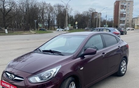 Hyundai Solaris II рестайлинг, 2013 год, 850 000 рублей, 6 фотография