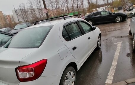 Renault Logan II, 2017 год, 850 000 рублей, 2 фотография