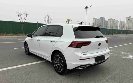 Volkswagen Golf VIII, 2023 год, 1 800 000 рублей, 4 фотография