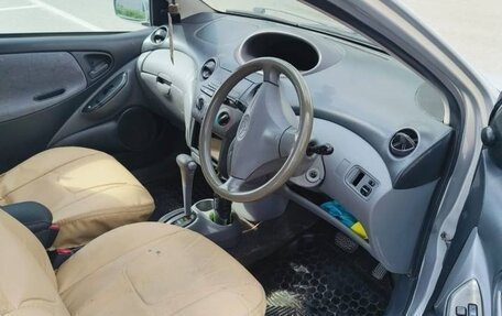 Toyota Vitz, 2000 год, 245 000 рублей, 2 фотография