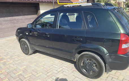 Hyundai Tucson III, 2007 год, 650 000 рублей, 3 фотография