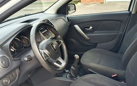 Renault Logan II, 2019 год, 850 000 рублей, 34 фотография