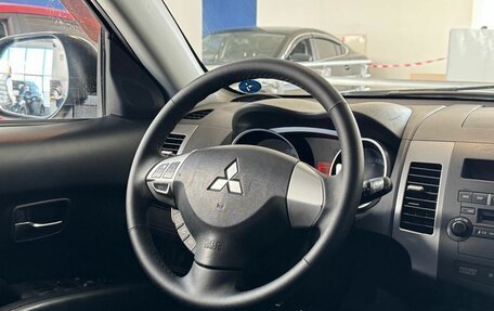 Mitsubishi Outlander III рестайлинг 3, 2008 год, 1 150 000 рублей, 13 фотография