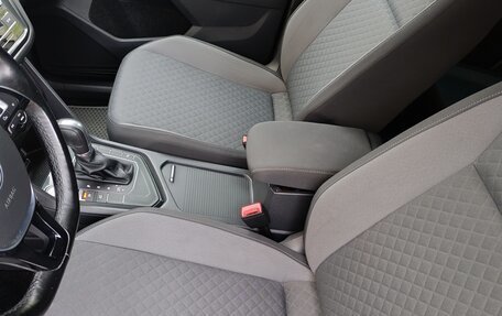 Volkswagen Tiguan II, 2017 год, 2 520 000 рублей, 9 фотография