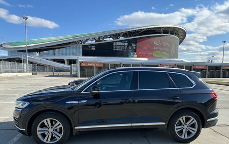 Volkswagen Touareg III, 2020 год, 4 750 000 рублей, 3 фотография