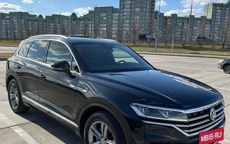 Volkswagen Touareg III, 2020 год, 4 750 000 рублей, 9 фотография
