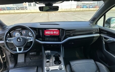 Volkswagen Touareg III, 2020 год, 4 750 000 рублей, 15 фотография