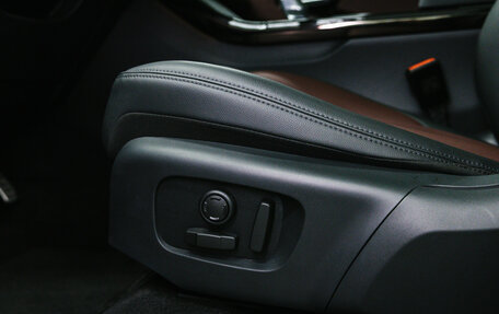 Land Rover Range Rover Evoque II, 2025 год, 6 000 000 рублей, 16 фотография