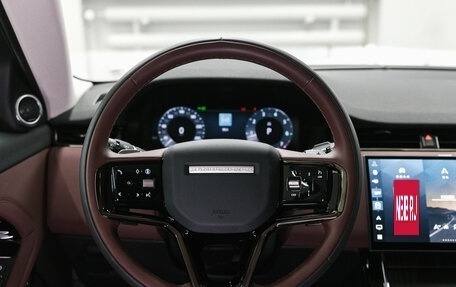 Land Rover Range Rover Evoque II, 2025 год, 6 000 000 рублей, 24 фотография