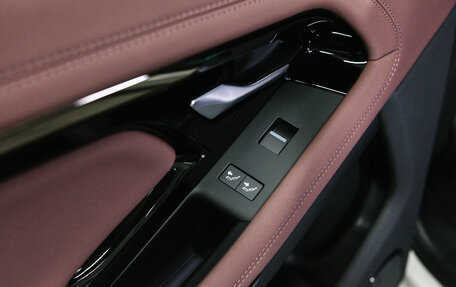 Land Rover Range Rover Evoque II, 2025 год, 6 000 000 рублей, 29 фотография