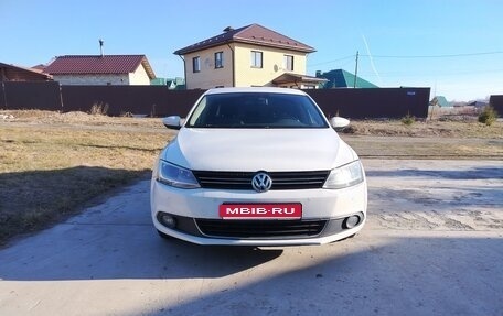 Volkswagen Jetta VI, 2012 год, 850 000 рублей, 1 фотография