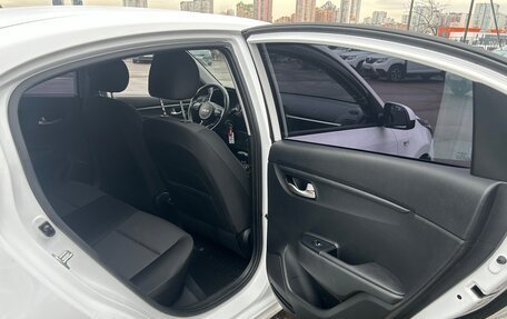 KIA Rio IV, 2021 год, 1 215 000 рублей, 13 фотография