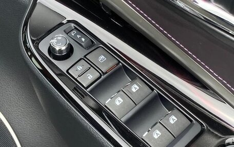 Toyota Harrier, 2017 год, 2 078 000 рублей, 23 фотография