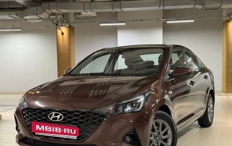 Hyundai Solaris II рестайлинг, 2021 год, 1 780 000 рублей, 3 фотография
