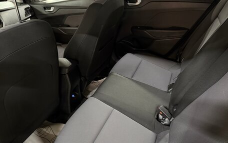 Hyundai Solaris II рестайлинг, 2021 год, 1 780 000 рублей, 24 фотография