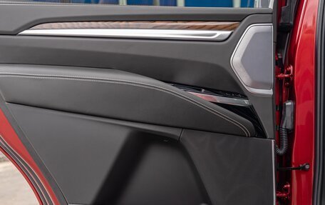 Cadillac Escalade V, 2025 год, 18 700 000 рублей, 9 фотография