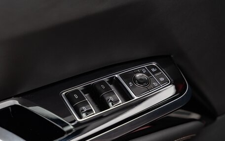 Cadillac Escalade V, 2025 год, 18 700 000 рублей, 10 фотография