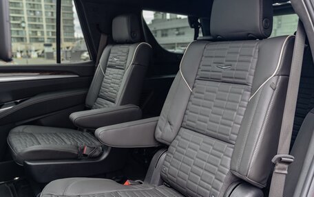 Cadillac Escalade V, 2025 год, 18 700 000 рублей, 31 фотография