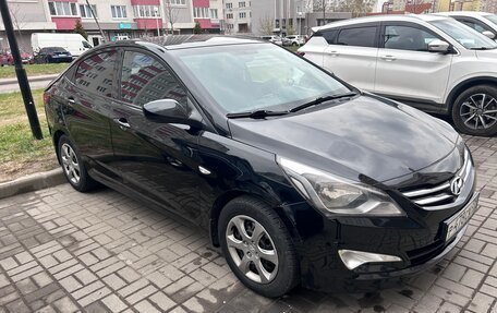 Hyundai Solaris II рестайлинг, 2015 год, 605 000 рублей, 3 фотография